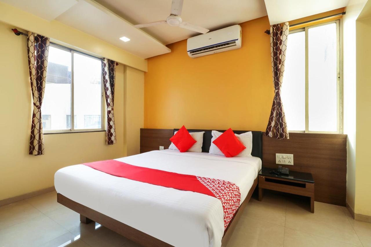 Oyo 10679 Hotel Nanashree Executive Vagholi Zewnętrze zdjęcie